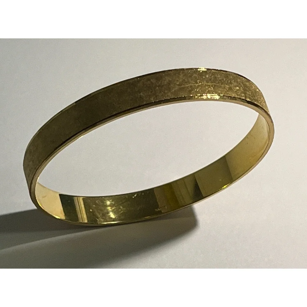 Vintage Napier Brushed Gold Tone Bangle Bracelet -‎ Diamond Cut - Signed